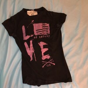 This is my favorite it’s a very country shirt sad I can’t fit it